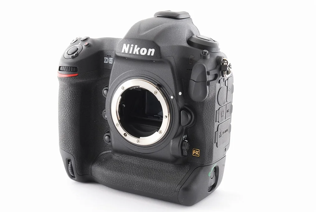 Nikon D5 ボディ 外観 正面 高画質 写真 バイカメ 大阪