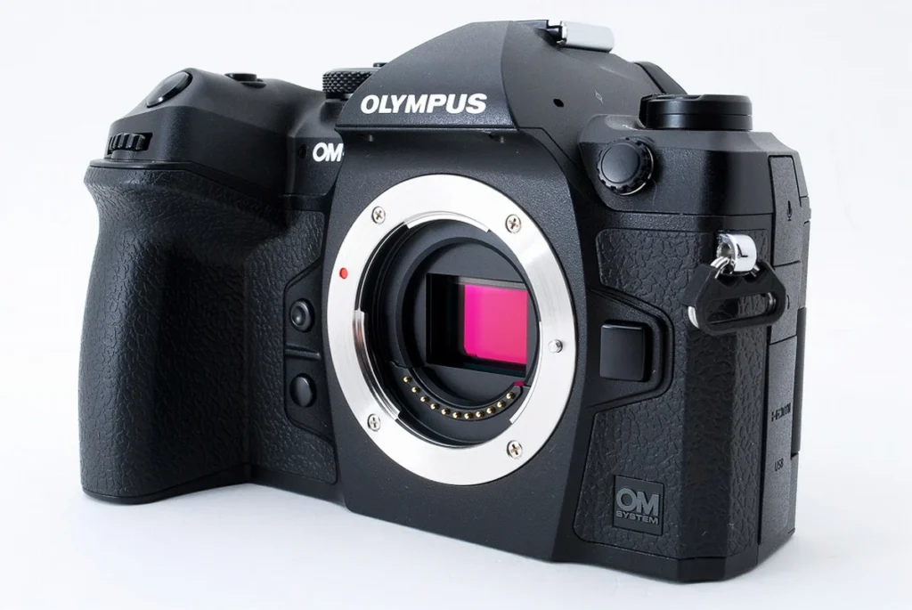 OLYMPUS OM-1 ボディ ブラック 中古ミラーレス一眼カメラ 正面外観