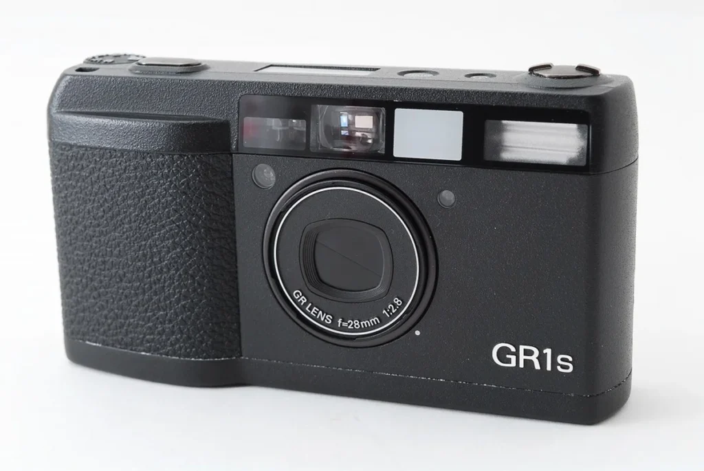 高価買取｜RICOH GR1s コンパクトフィルムカメラ GR LENS 28mm F2.8搭載モデル｜バイカメ 大阪
