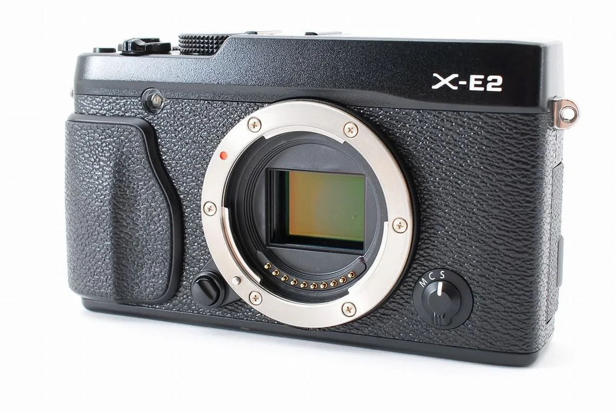 Fujifilm X-E2 ミラーレスカメラ