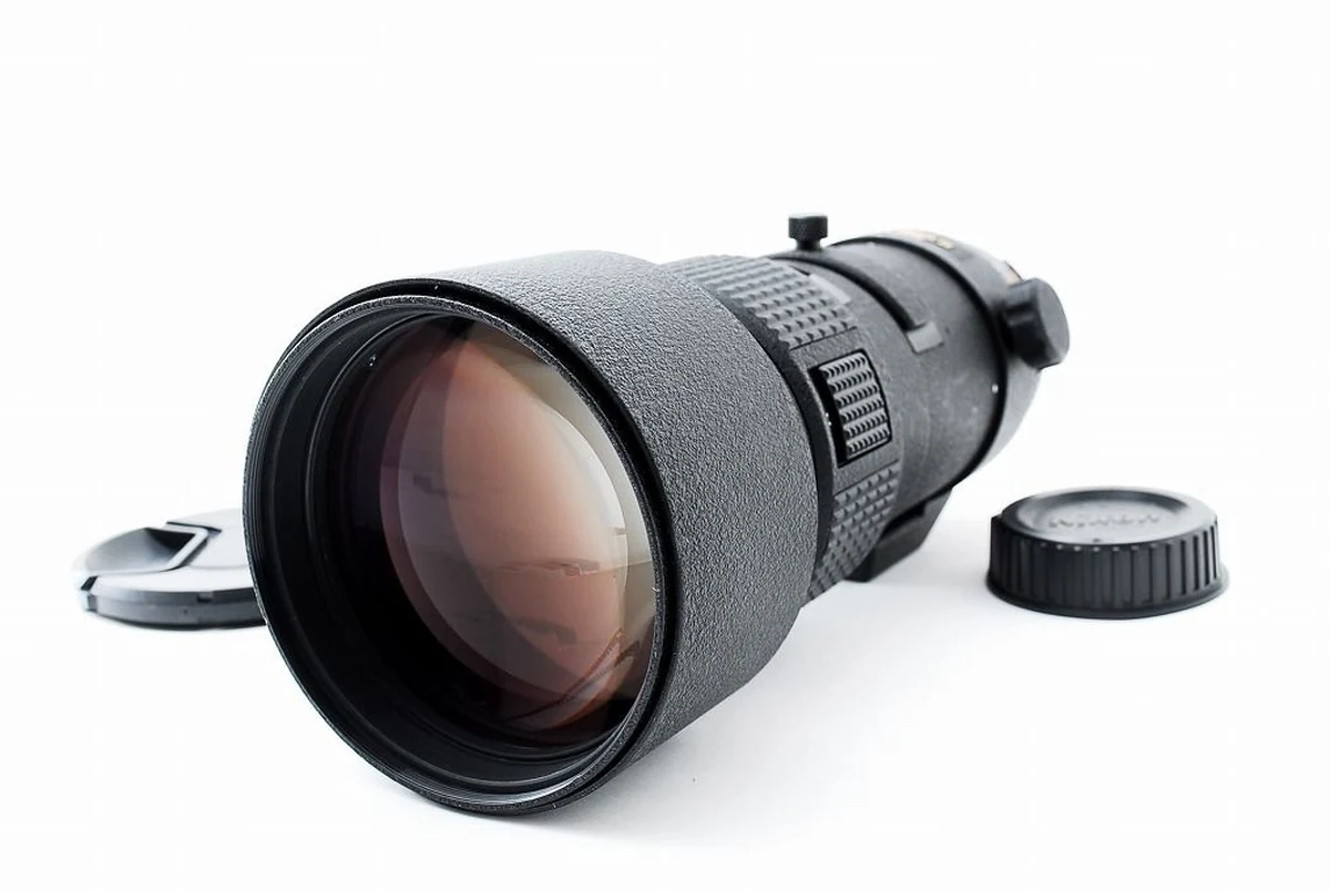 Nikon AF 300mm F4 ED 望遠レンズ