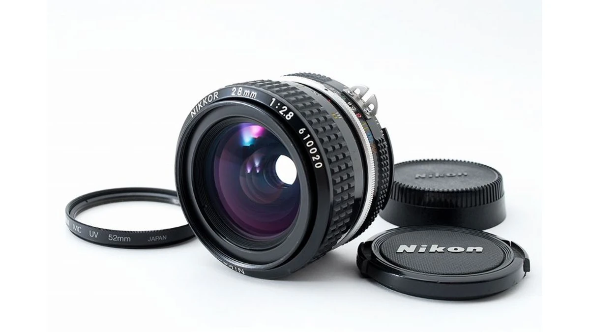 Nikon Ai NIKKOR 28mm f2.8