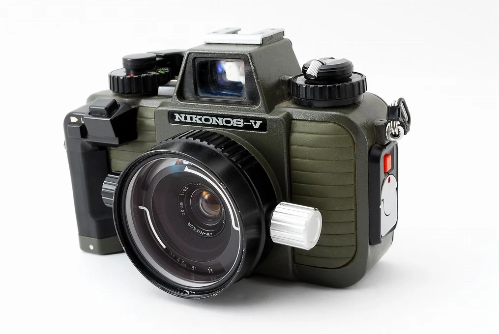 Nikon Nikonos V 28mm F3.5 オリーブ