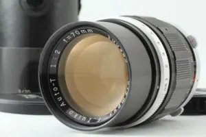 ããªãªã³ãã¹ F.Zuiko Auto-T 70mm F2 äžæé ã¬ã³ãºã»åžå°ãªã¬ã¢çã®å€èгåçã