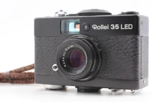 Rollei 35 LED Tessar 40mm F3.5を搭載したコンパクトフィルムカメラ｜LED露出計搭載モデルの特徴と中古買取相場
