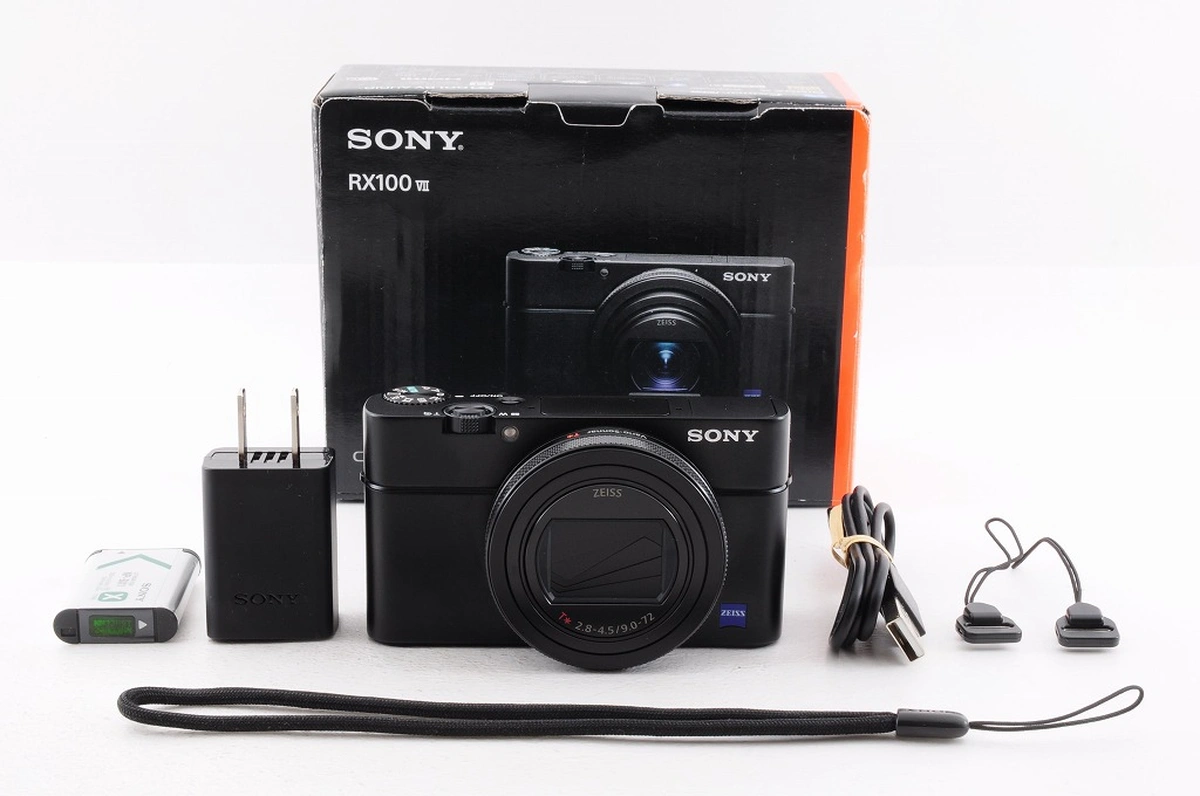 Sony Cyber-shot DSC-RX100M7